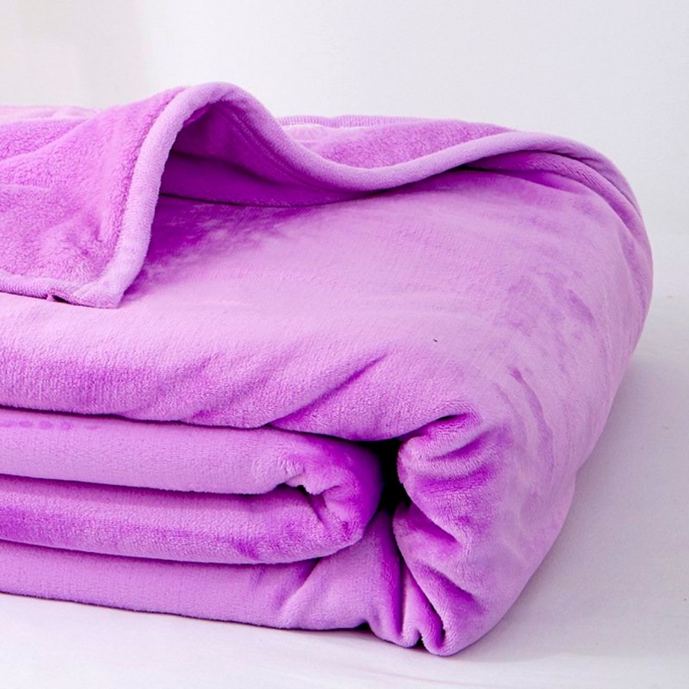 Beautiful Full Size Thick Polyester blanket.